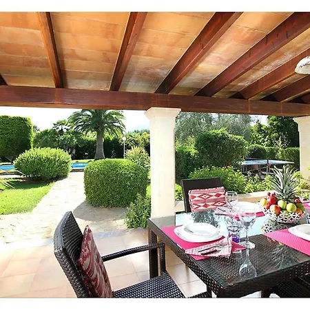Villa Moreno *